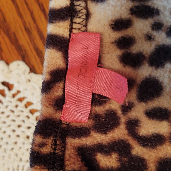 Betsey Johnson Leopard Print Fleece PJ's PS - Picture 12 of 14
